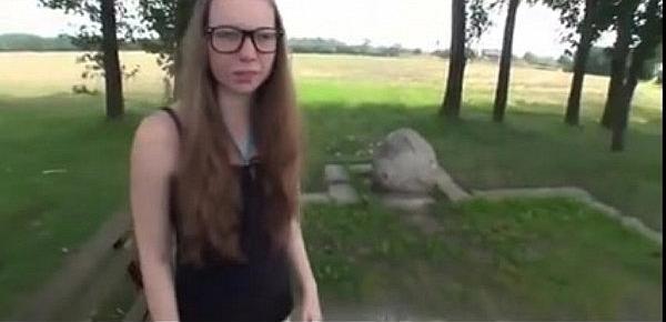  Deutsches Teen Mit Brille Fickt Draussen, Porn 42